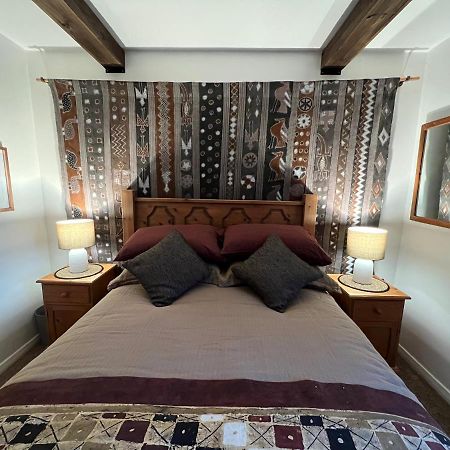 Cosy Private Accommodation In Corsham, Near Bath Luaran gambar